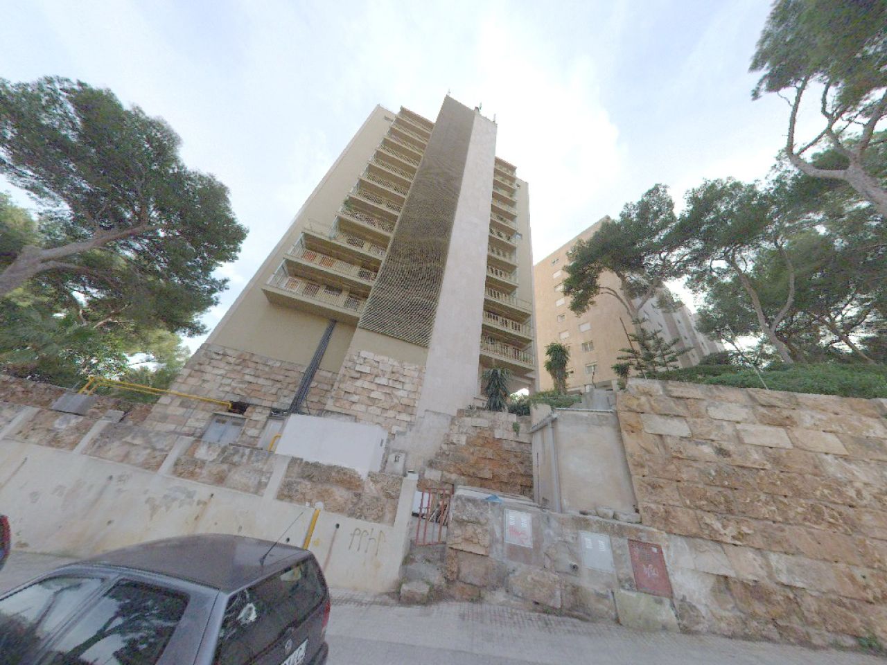 TEMPORADA: Lindo apartamento con piscina comunitaria en 1 línea de los acantilados de Cala Major - P