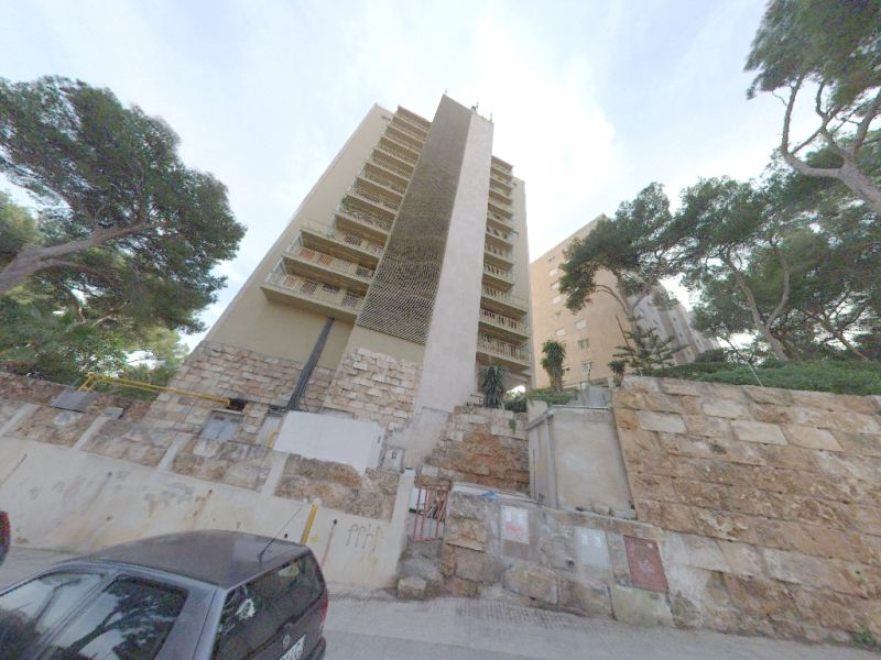 TEMPORADA: Lindo apartamento con piscina comunitaria en 1 línea de los acantilados de Cala Major - P