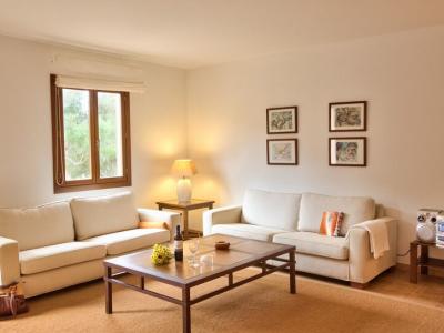 Saison: Rustikale und sanierte Finca auf gem. Grundstück mit Heizung und Pool  bei Manacor-- F 266 C