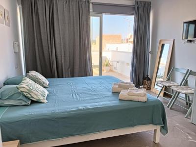 TEMPORADA: Hermoso apartamento dúplex con aire acondicionado central y vista al mar en Porto Colom -
