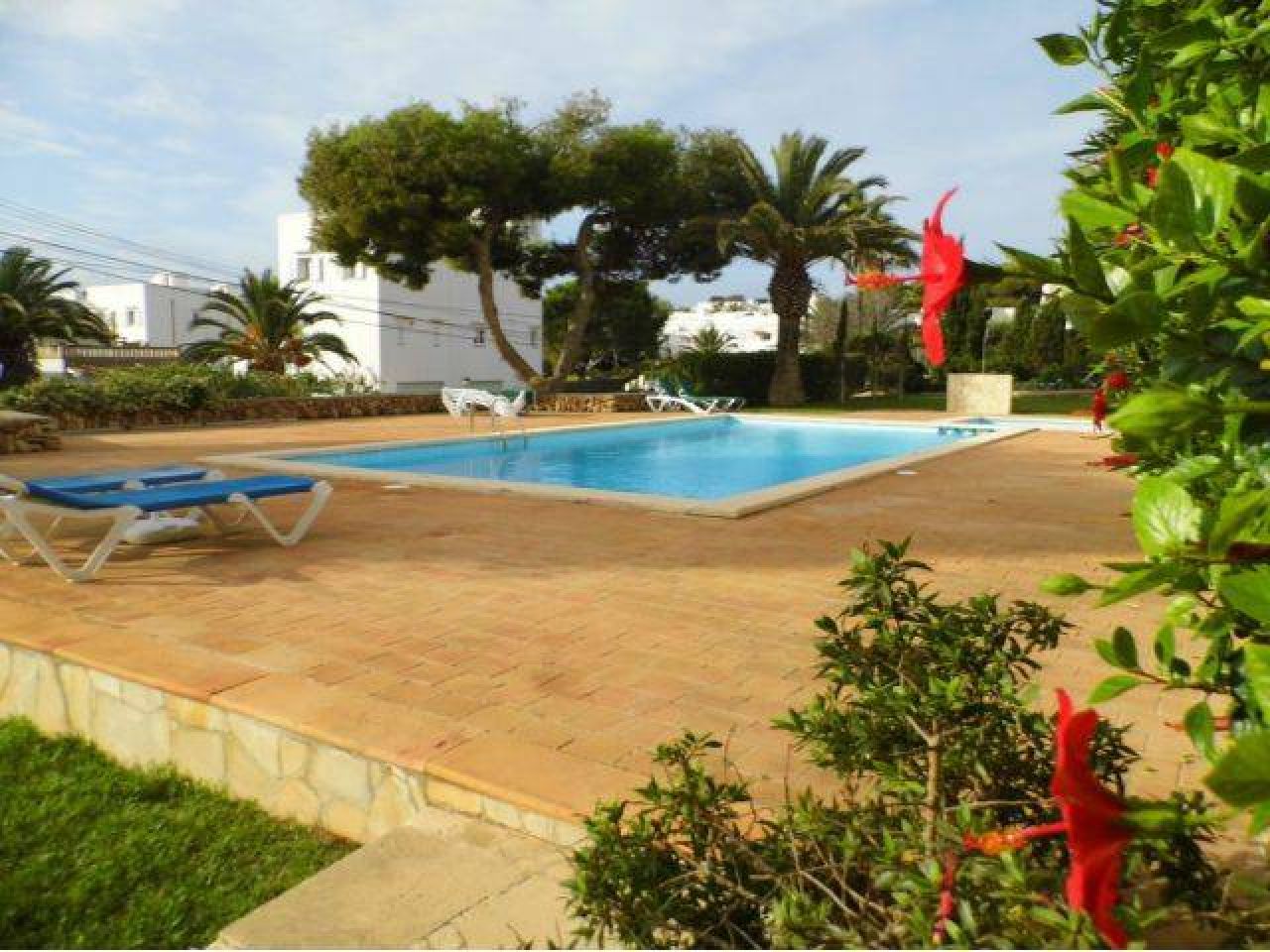 SAISON: Schönes Apartment mit Pool in 1. Linie der Küste von Cala Dor  - AP 132