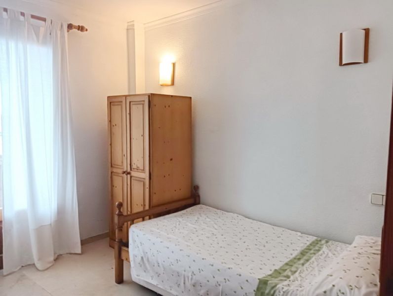 TEMPORADA E INVIERNO AP 25 DE SEPTIEMBRE: Apartamento en planta baja en el puerto de Colonia St Jord