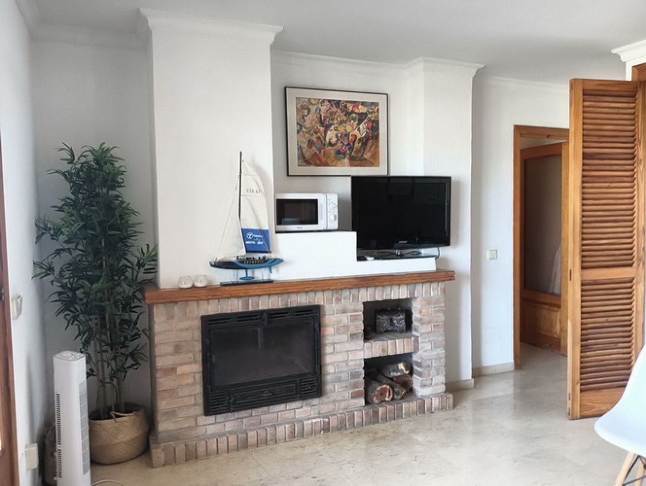 TEMPORADA E INVIERNO AP 25 DE SEPTIEMBRE: Apartamento en planta baja en el puerto de Colonia St Jord