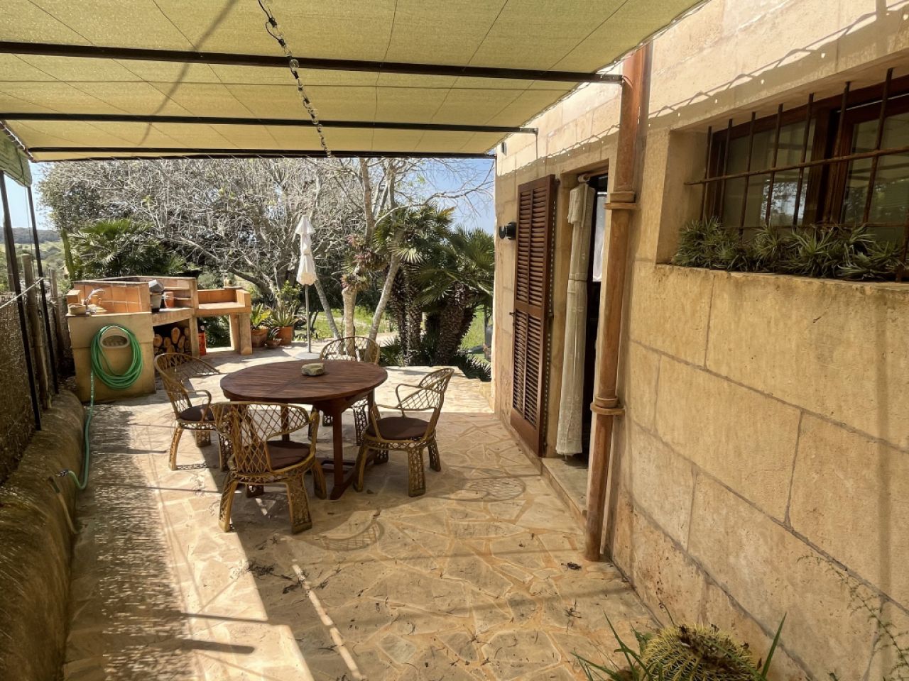 SAISON: Urige Casita mit vielen Terrassen, 2 Kaminen, AC in ruhiger Lage von Cas Concos-- C 13 T