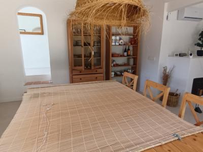 Saison/ Winter: Ebenerdiges, modernes Chalet in waldiger Zone an der  Bucht C LLombards-CH12