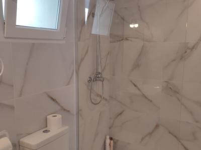 Saison/ Winter: Modernes Studio mit Terrasse und Gemeinschaftspool im Zentrum von Cala Dor AP 17 WT