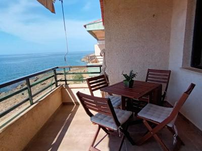 Saison26 / 27: Modernes Apartment in 1. Linie der Küste von St Jordi --- AP 10 T