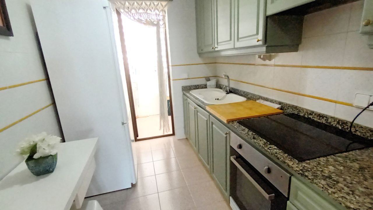 Saison26 / 27: Modernes Apartment in 1. Linie der Küste von St Jordi --- AP 10 T