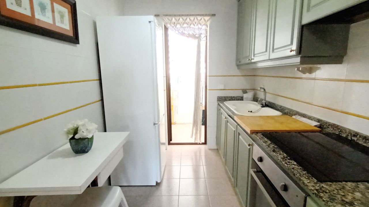 Saison26 / 27: Modernes Apartment in 1. Linie der Küste von St Jordi --- AP 10 T