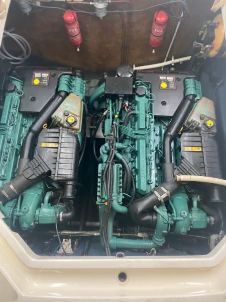 Saisonfertig: Cranchi 39 Endurance – Baujahr 2003 – Top-Zustand, perfekte Ausstattung mit Liegeplatz