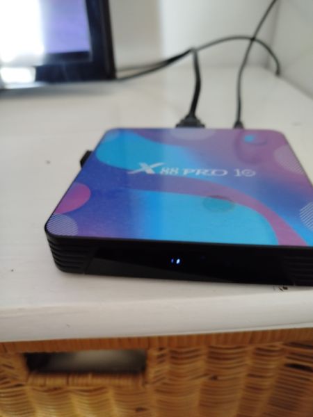 Samsung TV Fernseher 32 Zoll inclusive X 88 Pro10 Internet Receiver