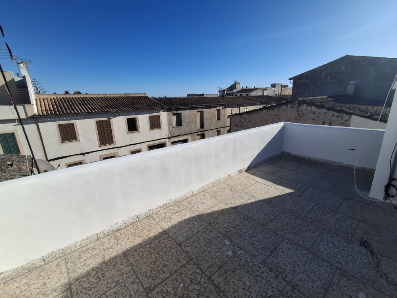 Renovated and large village house with courtyard, terraces in Porreres --- DH 25