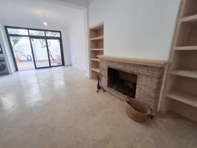 Renovated and large village house with courtyard, terraces in Porreres --- DH 25