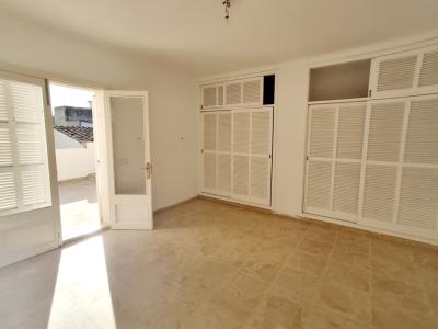 Renovated and large village house with courtyard, terraces in Porreres --- DH 25