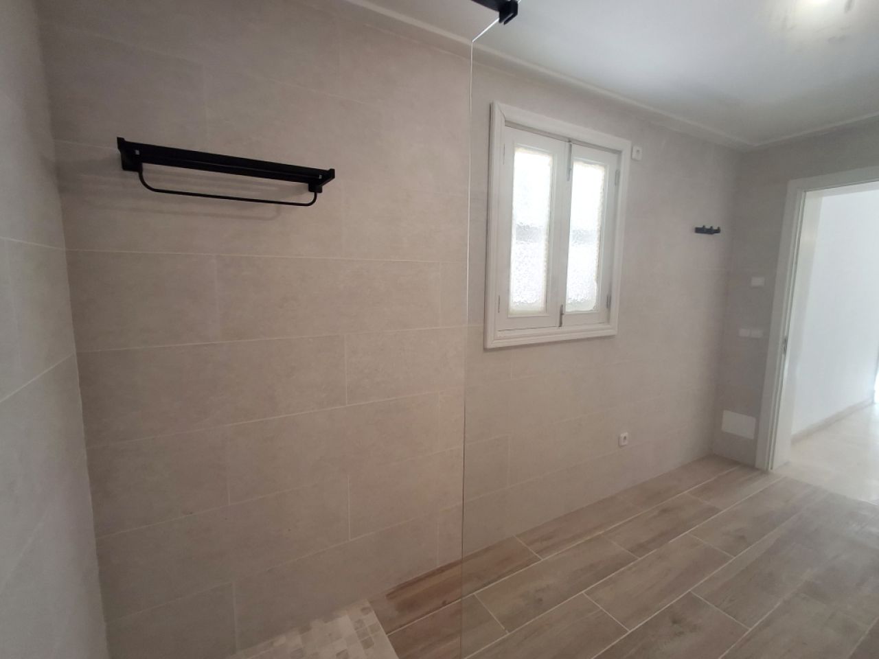 Renovated and large village house with courtyard, terraces in Porreres --- DH 25