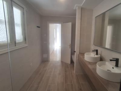 Renovated and large village house with courtyard, terraces in Porreres --- DH 25