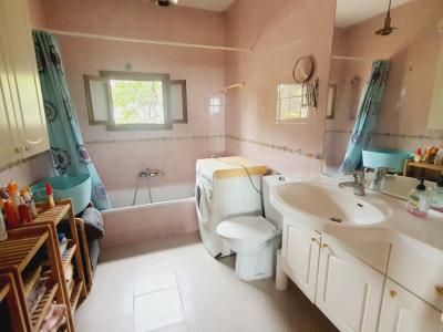 SANT JOAN (CENTRE OF THE ISLAND): Charming finca with pool, private well, guest apartment and 82 m² shed