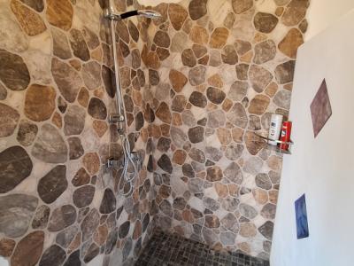 SANT JOAN (CENTRE OF THE ISLAND): Charming finca with pool, private well, guest apartment and 82 m² shed