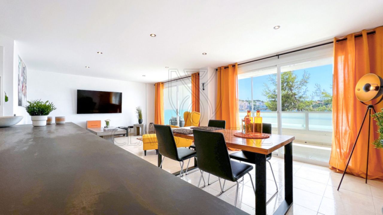 SANTA PONSA on the 1st sea line: Completely renovated, furnished 3-bedroom apartment for long-term rental