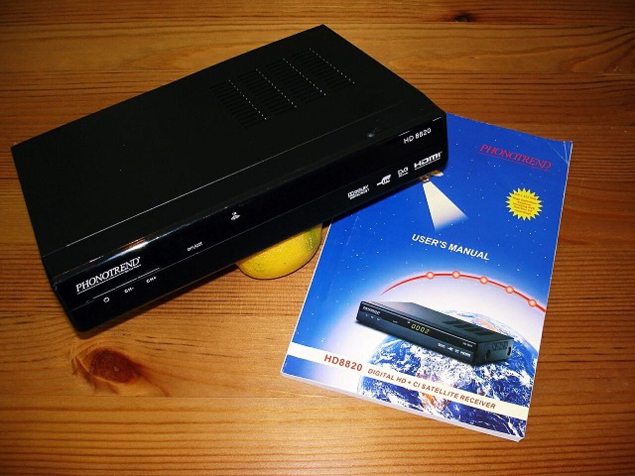 SAT Receiver incl. LNB beides zusammen.