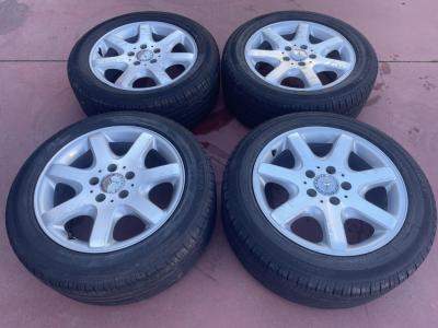 Juego de 4 llantas originales Mercedes-Benz. Llantas de oble medida. traseras R16X8 ET30 y delantera