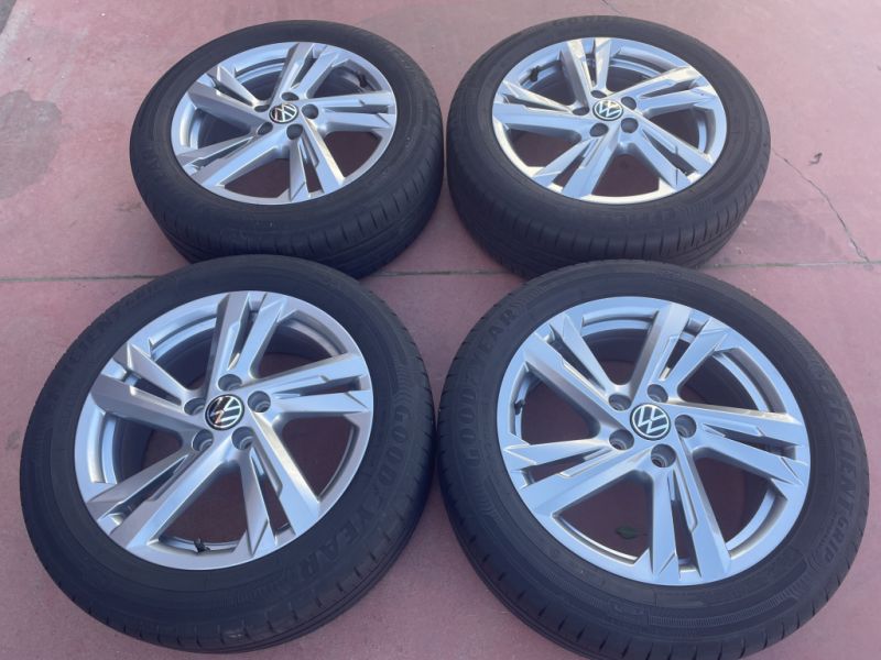 Set of 4 original Volkswagen Polo rims. New model. Size R16x6.5 ET 47. Bolt pattern 5x100.