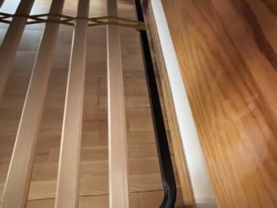 Dormitorio completo con mesitas de noche