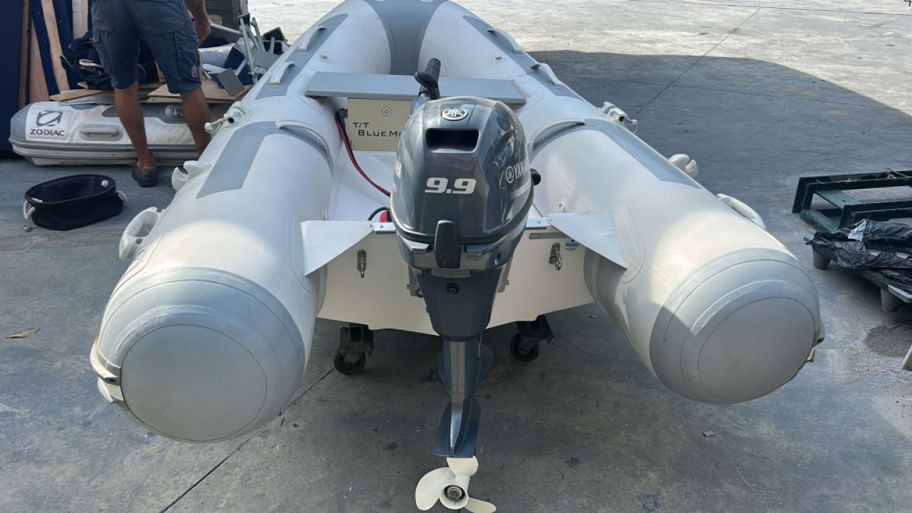 Bote inflable / Dingi 260 Rip (Zodiac)