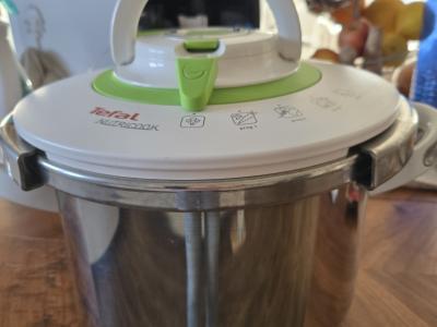 Olla a presión Nutricook Tefal