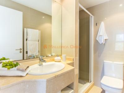 Beautiful semi-detached house for rent in Cala Mandia.