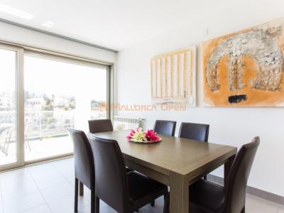 Beautiful semi-detached house for rent in Cala Mandia.