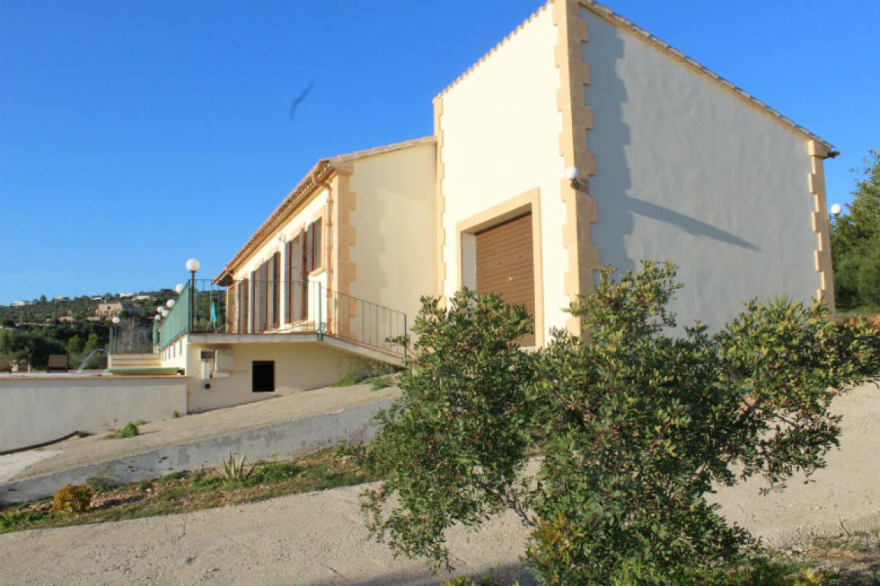 Se vende preciosa finca rústica en Puntiró