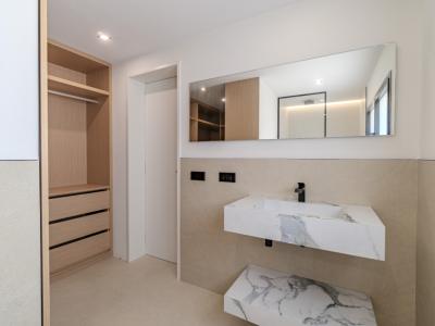 Schöne Villa zum Verkauf in Bahia Grande mit Neubau