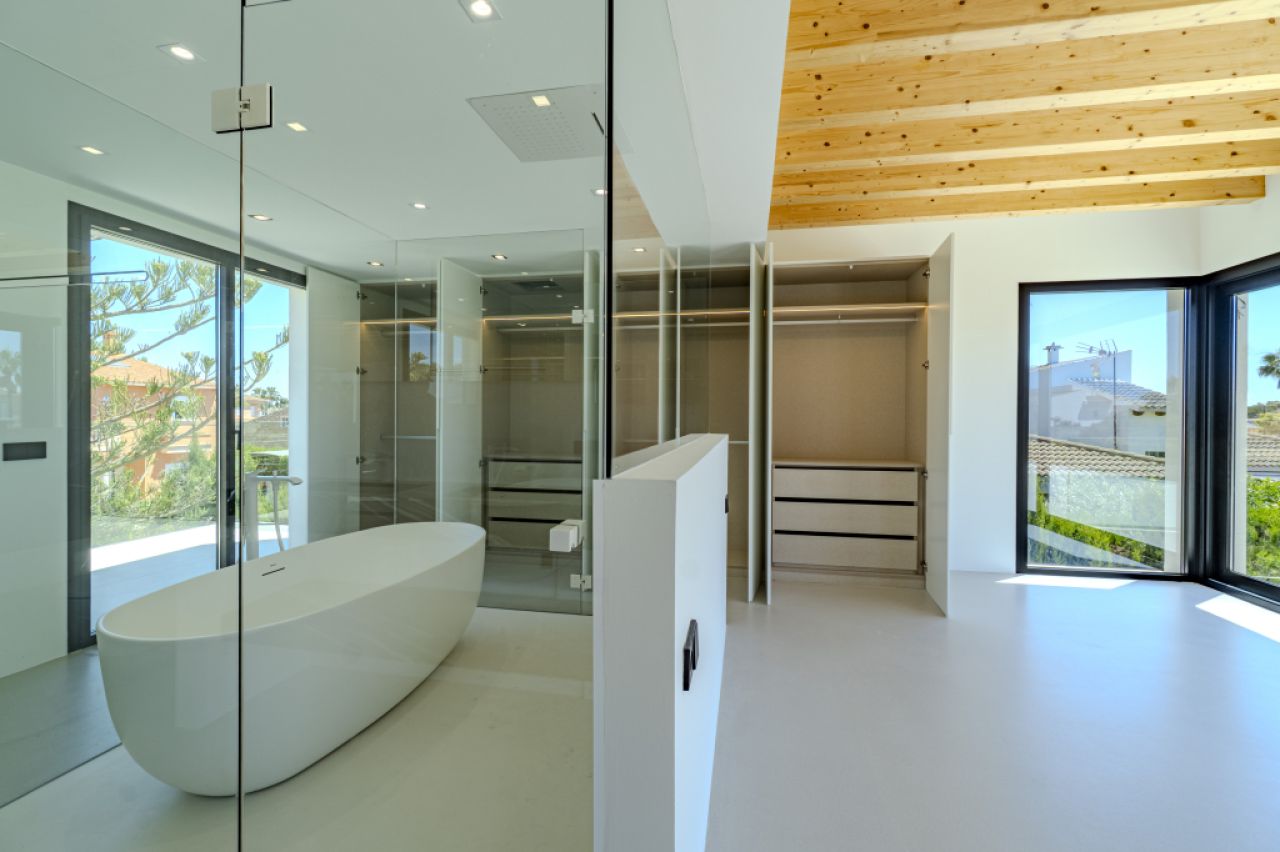 Schöne Villa zum Verkauf in Bahia Grande mit Neubau