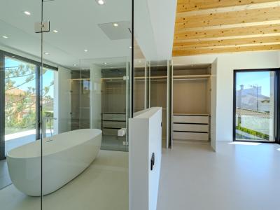 Schöne Villa zum Verkauf in Bahia Grande mit Neubau