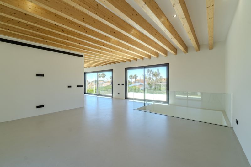 Schöne Villa zum Verkauf in Bahia Grande mit Neubau