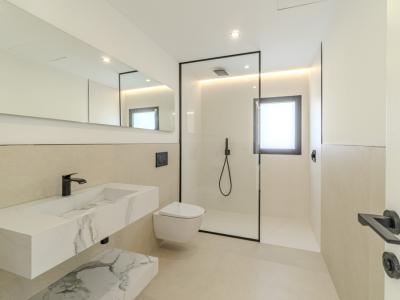 Schöne Villa zum Verkauf in Bahia Grande mit Neubau