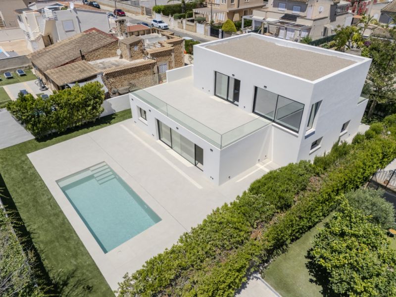 Schöne Villa zum Verkauf in Bahia Grande mit Neubau