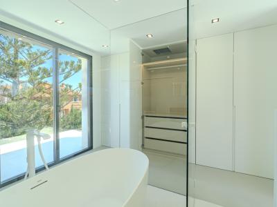 Schöne Villa zum Verkauf in Bahia Grande mit Neubau