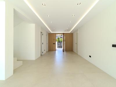 Schöne Villa zum Verkauf in Bahia Grande mit Neubau