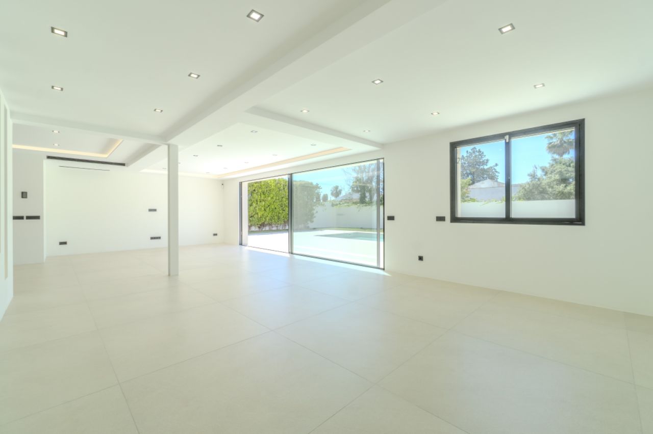 Schöne Villa zum Verkauf in Bahia Grande mit Neubau