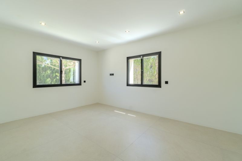 Schöne Villa zum Verkauf in Bahia Grande mit Neubau