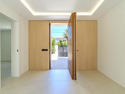 Schöne Villa zum Verkauf in Bahia Grande mit Neubau