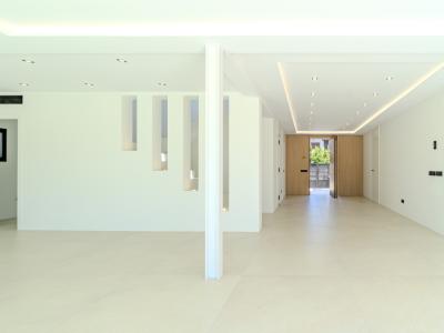 Schöne Villa zum Verkauf in Bahia Grande mit Neubau