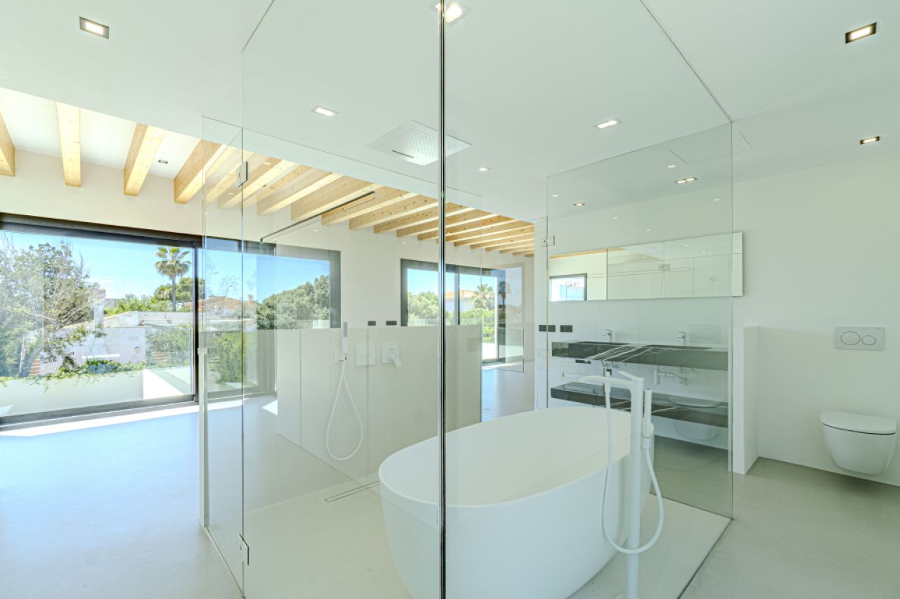 Schöne Villa zum Verkauf in Bahia Grande mit Neubau