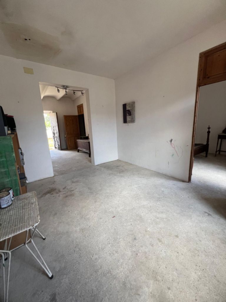 Se vende bonita casa a reformar en Son Servera