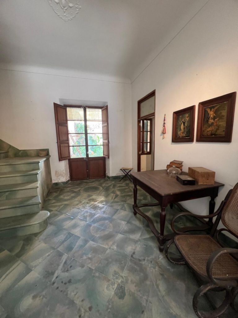 Se vende bonita casa a reformar en Son Servera