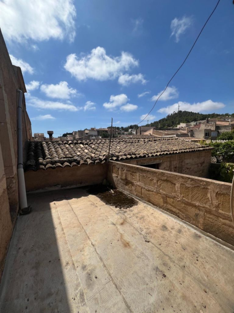 Se vende bonita casa a reformar en Son Servera