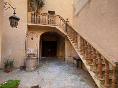 Se Vende Hermosa Casa Histórica en Manacor