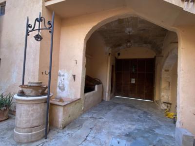 Se Vende Hermosa Casa Histórica en Manacor